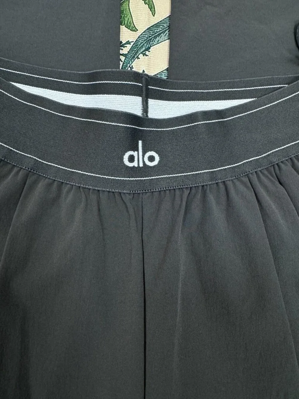 NWT 😜 Alo Yoga Suit Up Trouser Anthracite Grey Relaxed Fit Wide Leg Pants 30